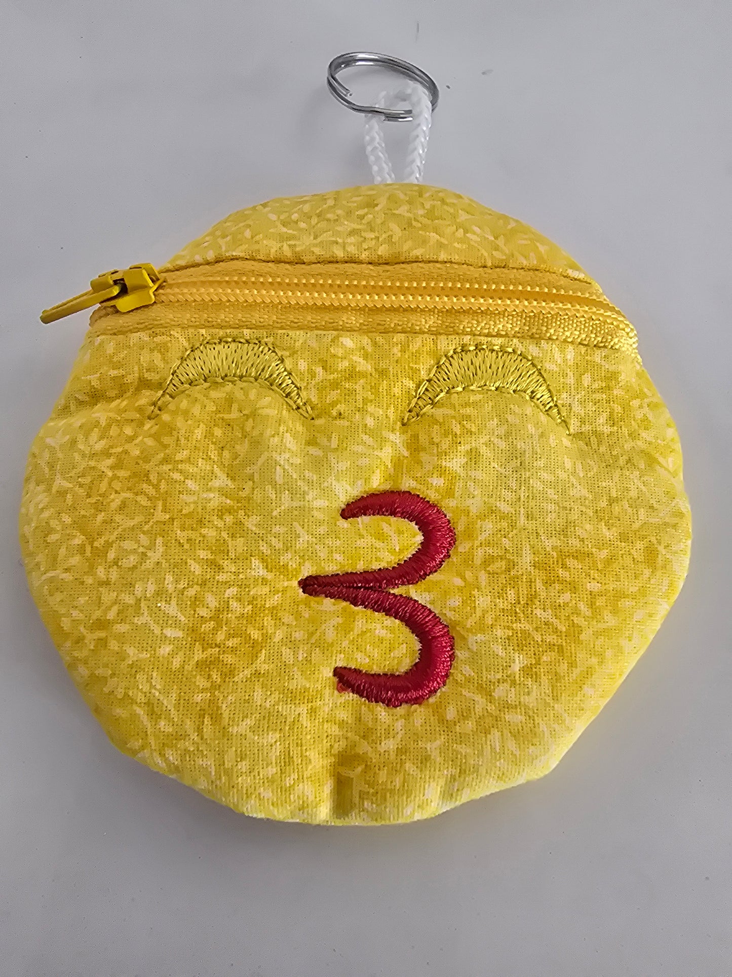 emoji kissing keychain coin purse
